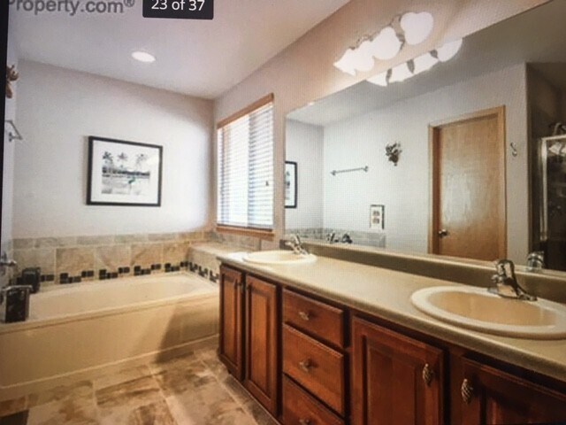 Building Photo - Beautiful 4 bed High End home in West Fort Collins