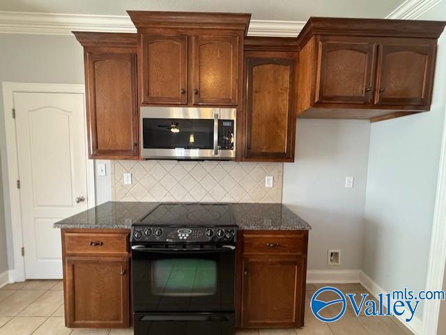 Building Photo - 5033 SE Valley Cove Dr