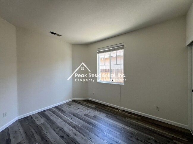 Building Photo - Updated 4bd/2ba Rancho Cordova Home!