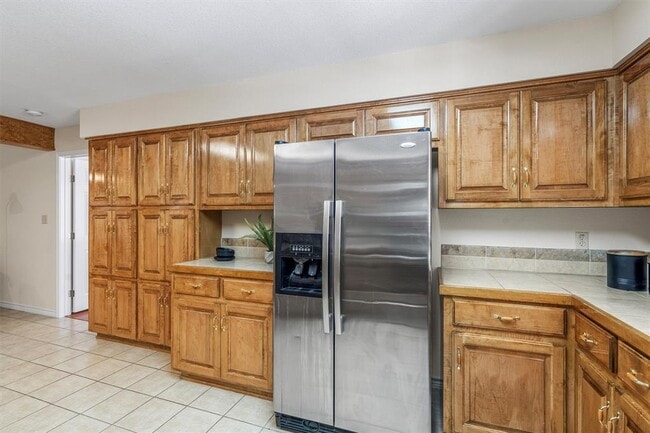 Building Photo - 27 Deer Ridge Rd