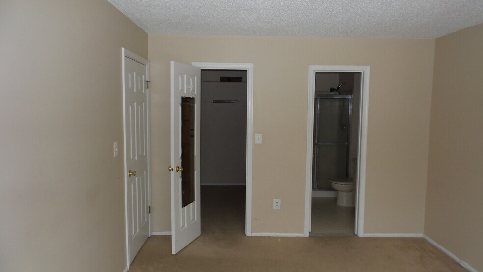 Master Bedroom with closet and Bathroom - 103 Secretariat Ct
