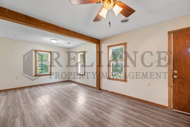 Building Photo - 211 S Emporia St