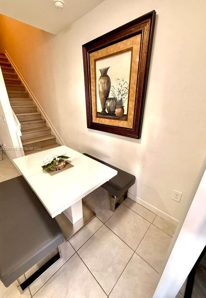 Building Photo - 470 NE 12th St