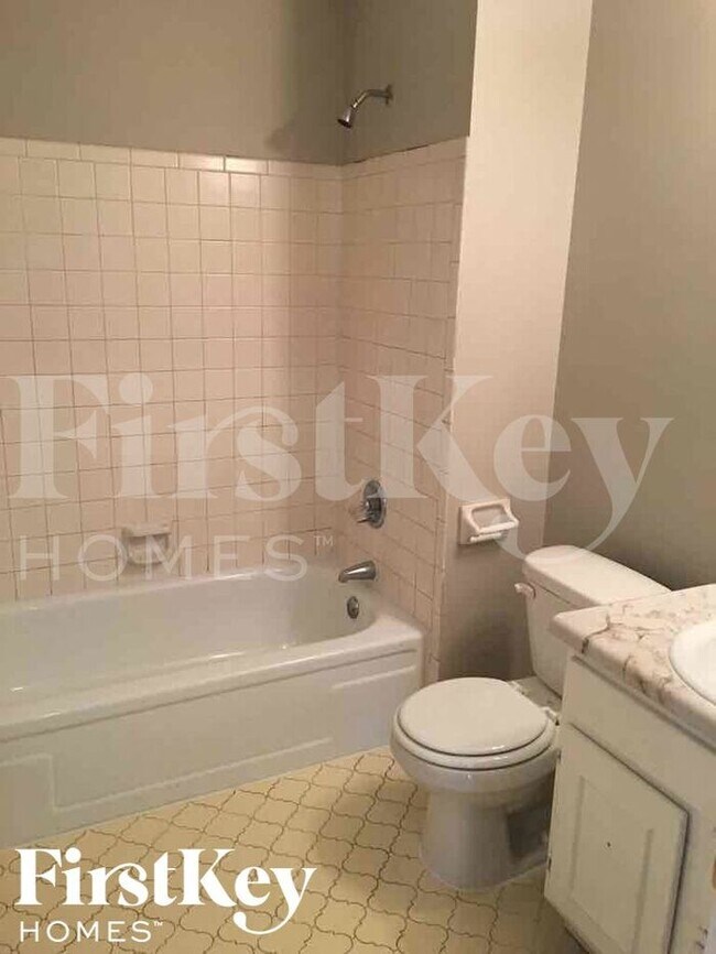 Building Photo - 6056 New Leaf Ln