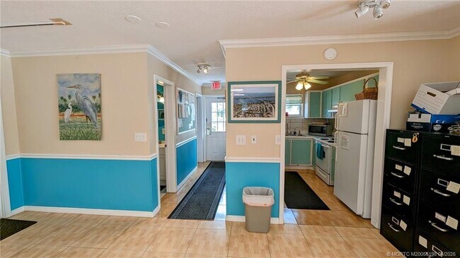 Building Photo - 2929 SE Ocean Blvd