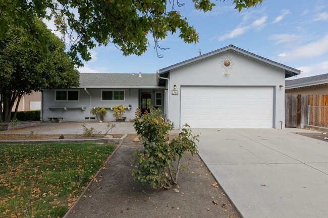 Primary Photo - SANTA CLARA - tastefully updated throughou...