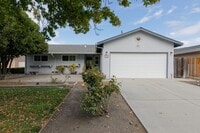 Building Photo - SANTA CLARA - tastefully updated throughou...