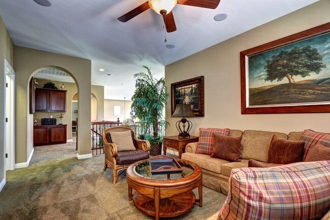 Building Photo - 1318 Surrey Downs Ln