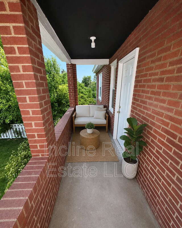Building Photo - 1133 Maryland Ave