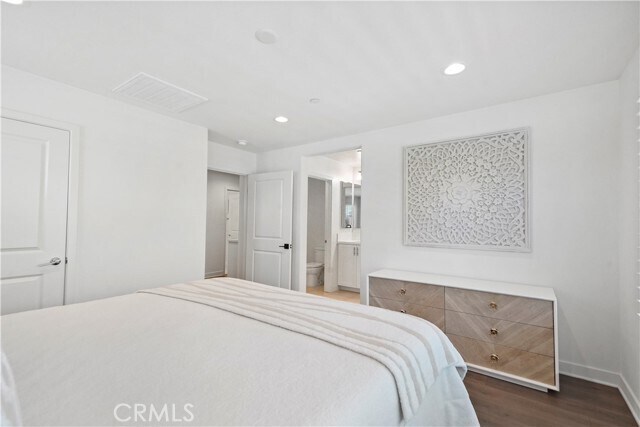 Building Photo - 23201 W Canterbury Way