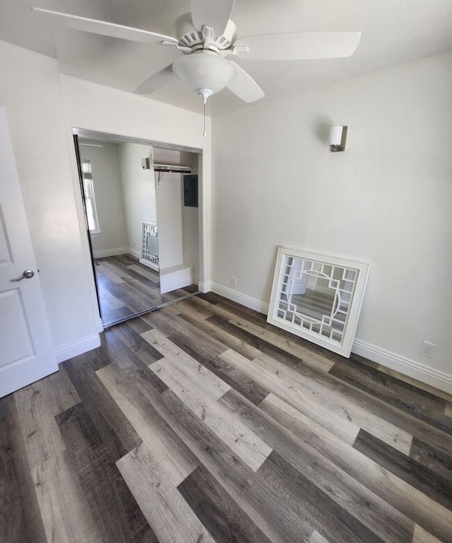 Building Photo - 872 Wildrose Cir