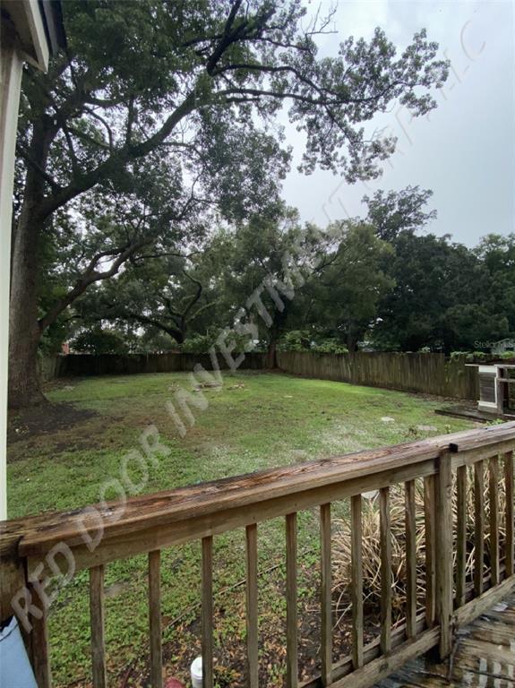 Building Photo - 712 Floral Dr