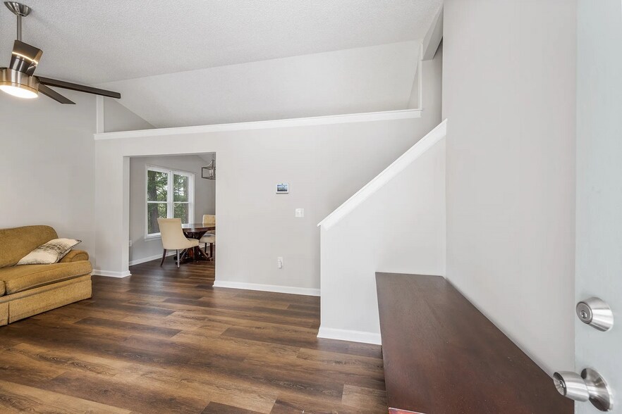 Building Photo - 14 Villa Rosa Ln