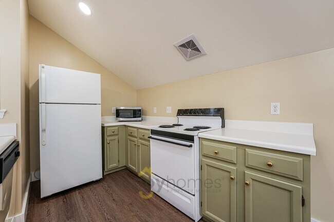 Building Photo - 2 Bed 2 Bath on Johns Island