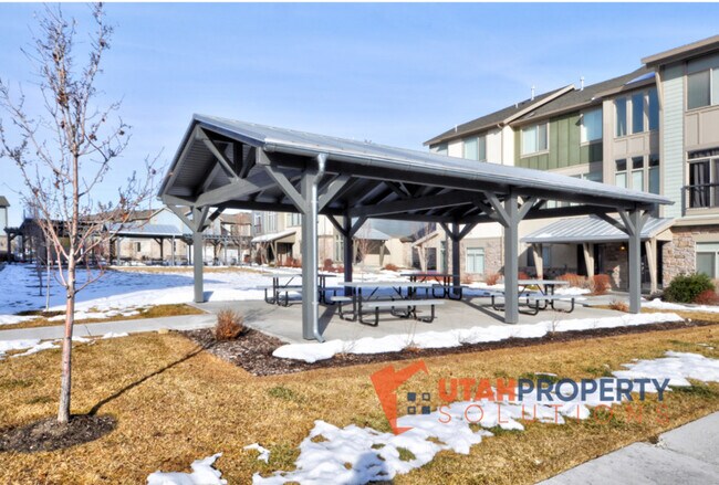 Building Photo - 7614 San Savino Way
