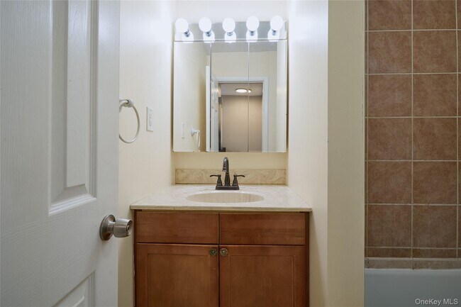 Building Photo - 1668 US-9