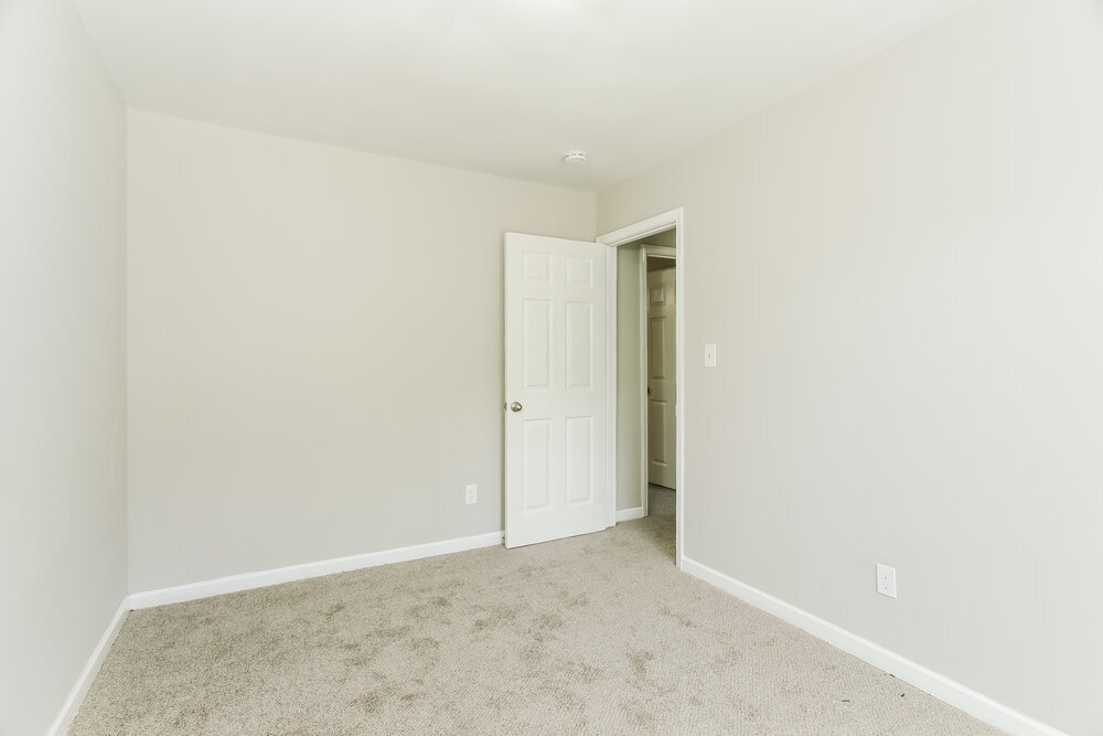 Building Photo - 232 Glenvalley Ln NW