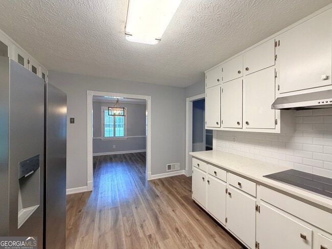 Building Photo - 315 Hardscrabble Rd