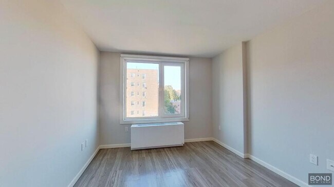 Building Photo - 2 bedroom in JAMAICA HILLS NY 11432