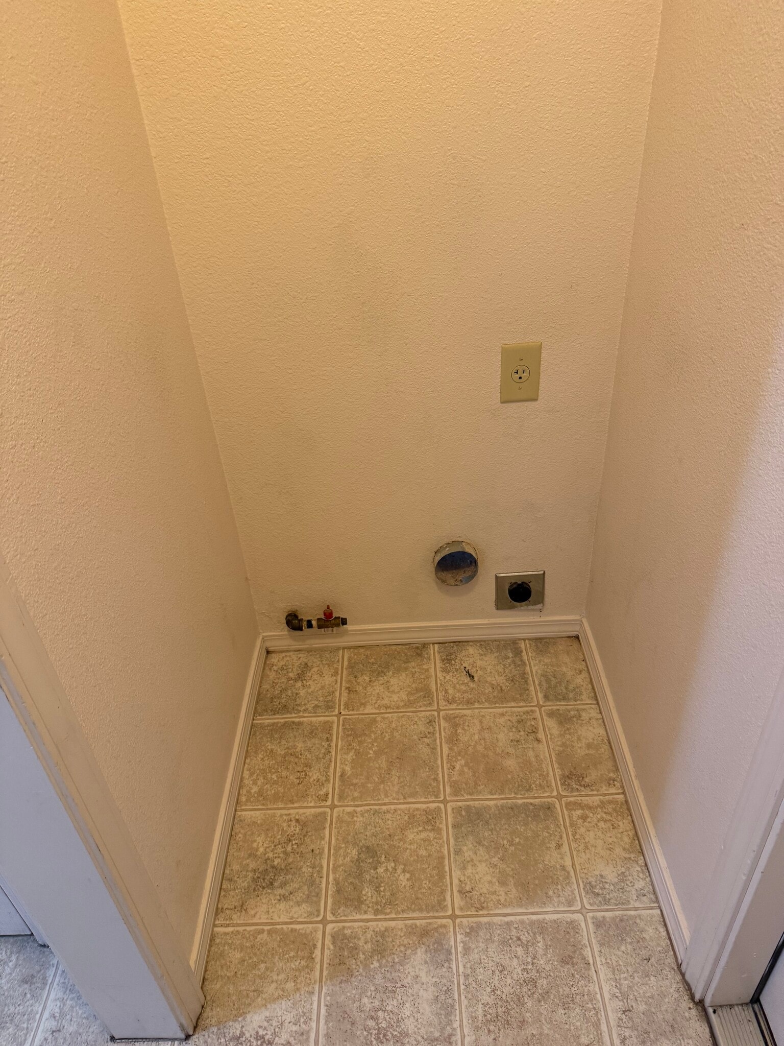 Building Photo - 6716 Butte Volcano Rd NW