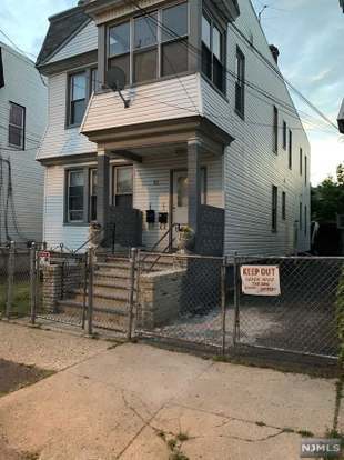 Building Photo - 83 Grace St