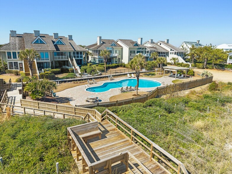 Building Photo - 1029 Debordieu Blvd