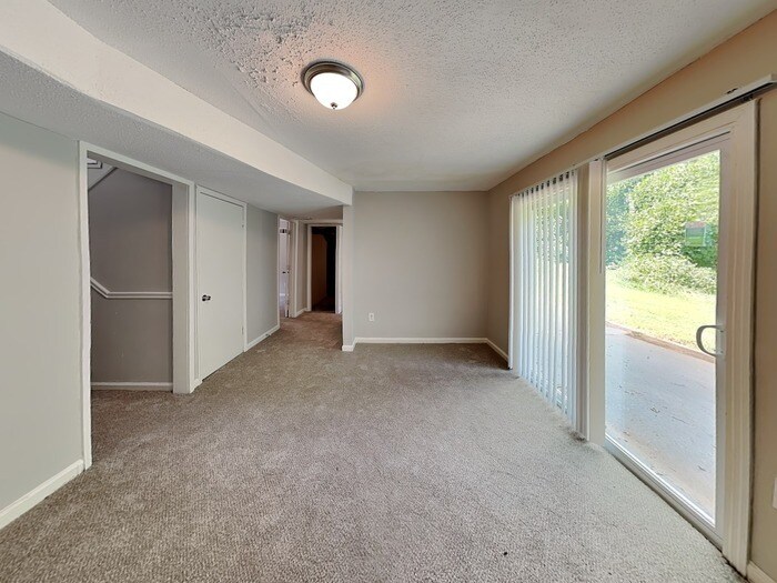 Building Photo - 3775 Stamford Rd SW