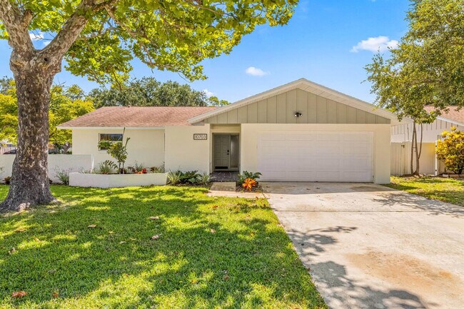 Building Photo - 10703 Del Prado Dr S