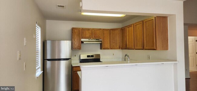 Building Photo - 9150 Gracious End Ct
