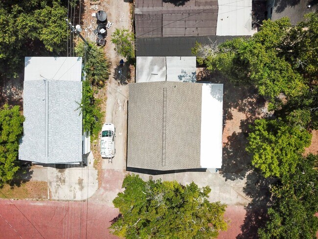 Building Photo - 344 35th St S