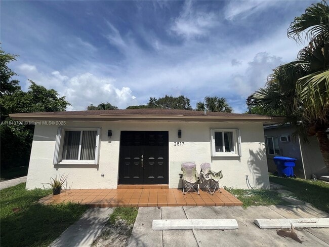 Primary Photo - 2817 SW 39th Ave