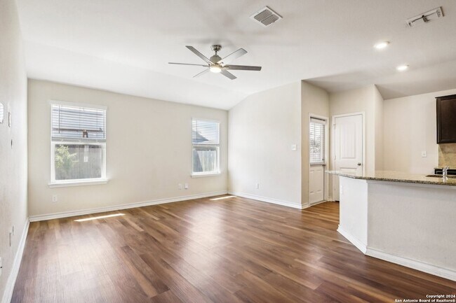 Building Photo - 6906 Quantum Lp
