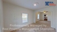 Building Photo - 1206 Dawson St