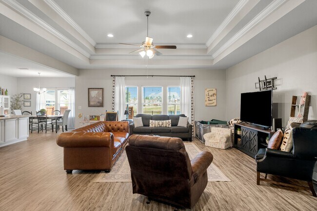 Building Photo - 317 Highbrook Rd