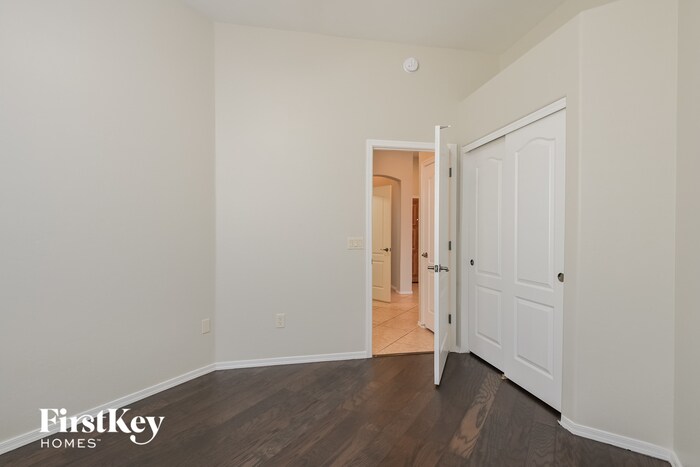 Building Photo - 10423 S Painted Mare Dr