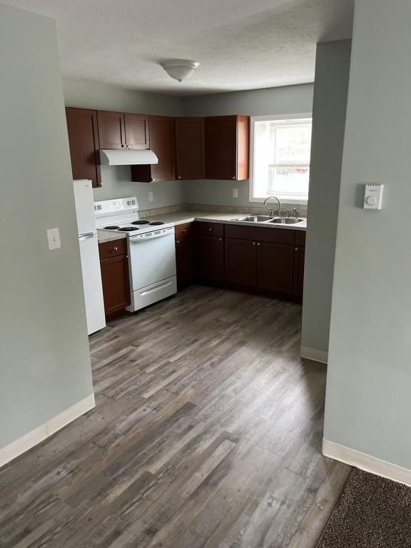 Building Photo - 418 W Webster St