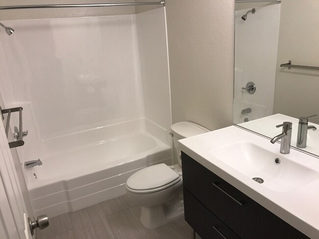 Building Photo - 1908 S Pride St