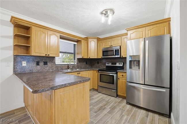 Building Photo - 1145 SW 44th Terrace