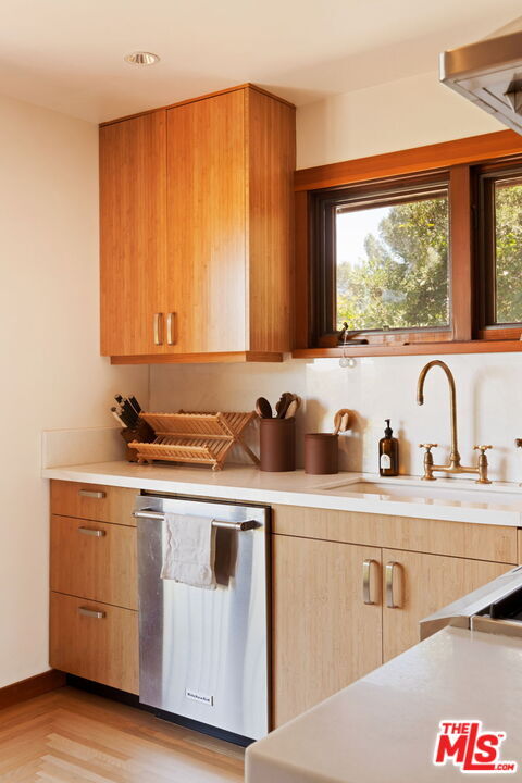 Building Photo - 21071 Waveview Dr