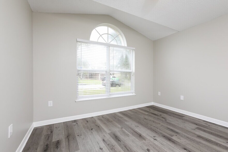 Building Photo - 3536 Stonefield Dr