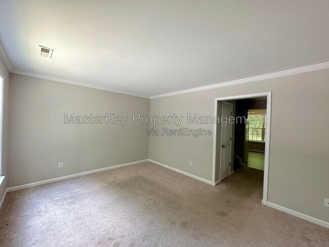 Building Photo - 69 Red Ln