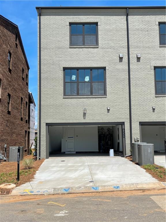 Building Photo - 6550 Cortland Walk