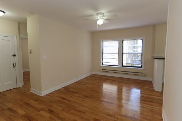 Building Photo - 629 W Cornelia Ave