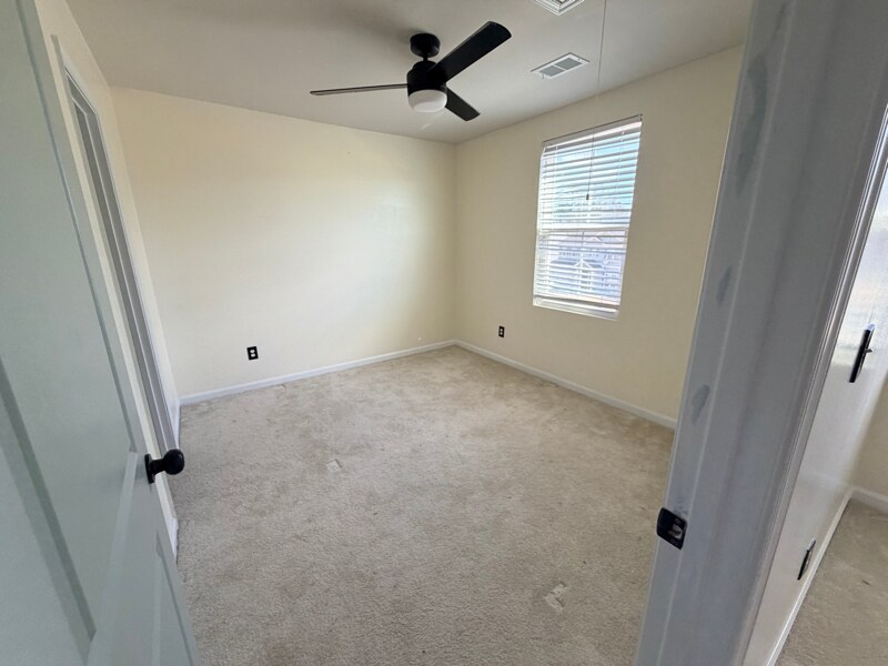 Building Photo - 3012 Blue Brook Ln