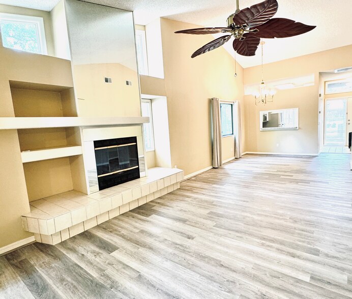 Building Photo - 4399 Brooker Creek Dr