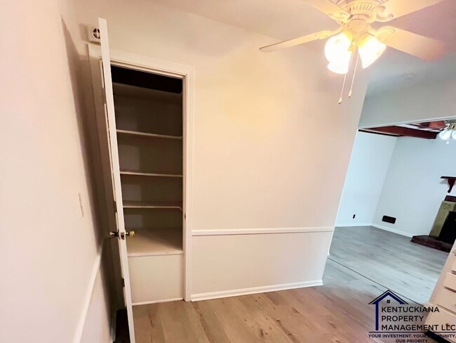 Building Photo - 9400 Habersham Dr