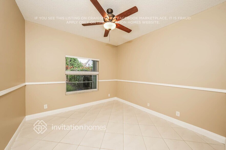 Building Photo - 3733 Old Lighthouse Cir