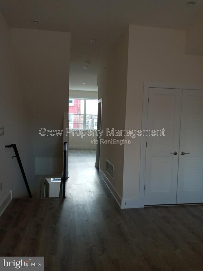 Building Photo - 2127 N 9th St