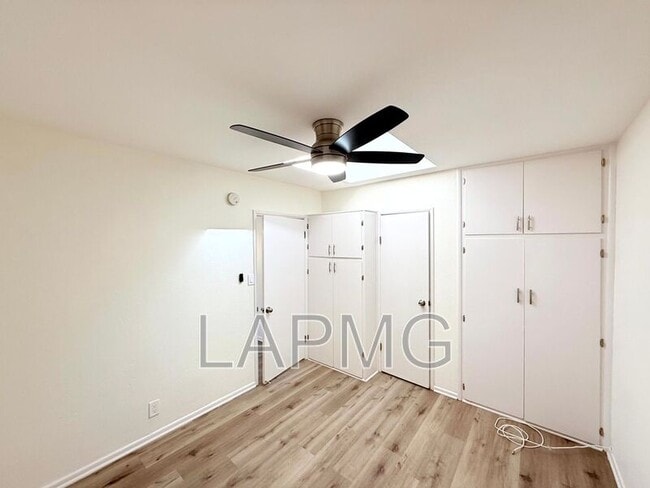 Building Photo - 6200 N Muscatel Ave