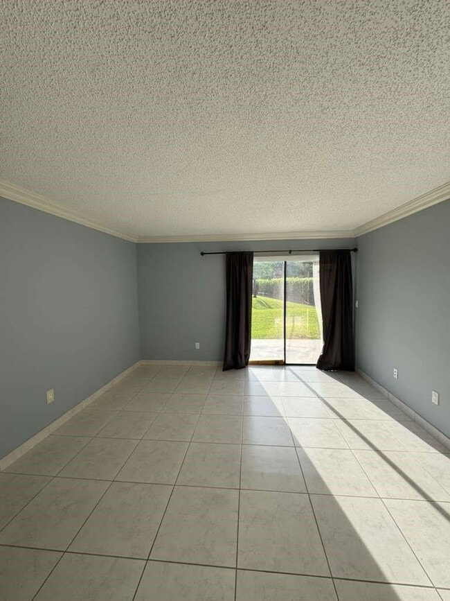 Building Photo - 10324 Boca Bend W